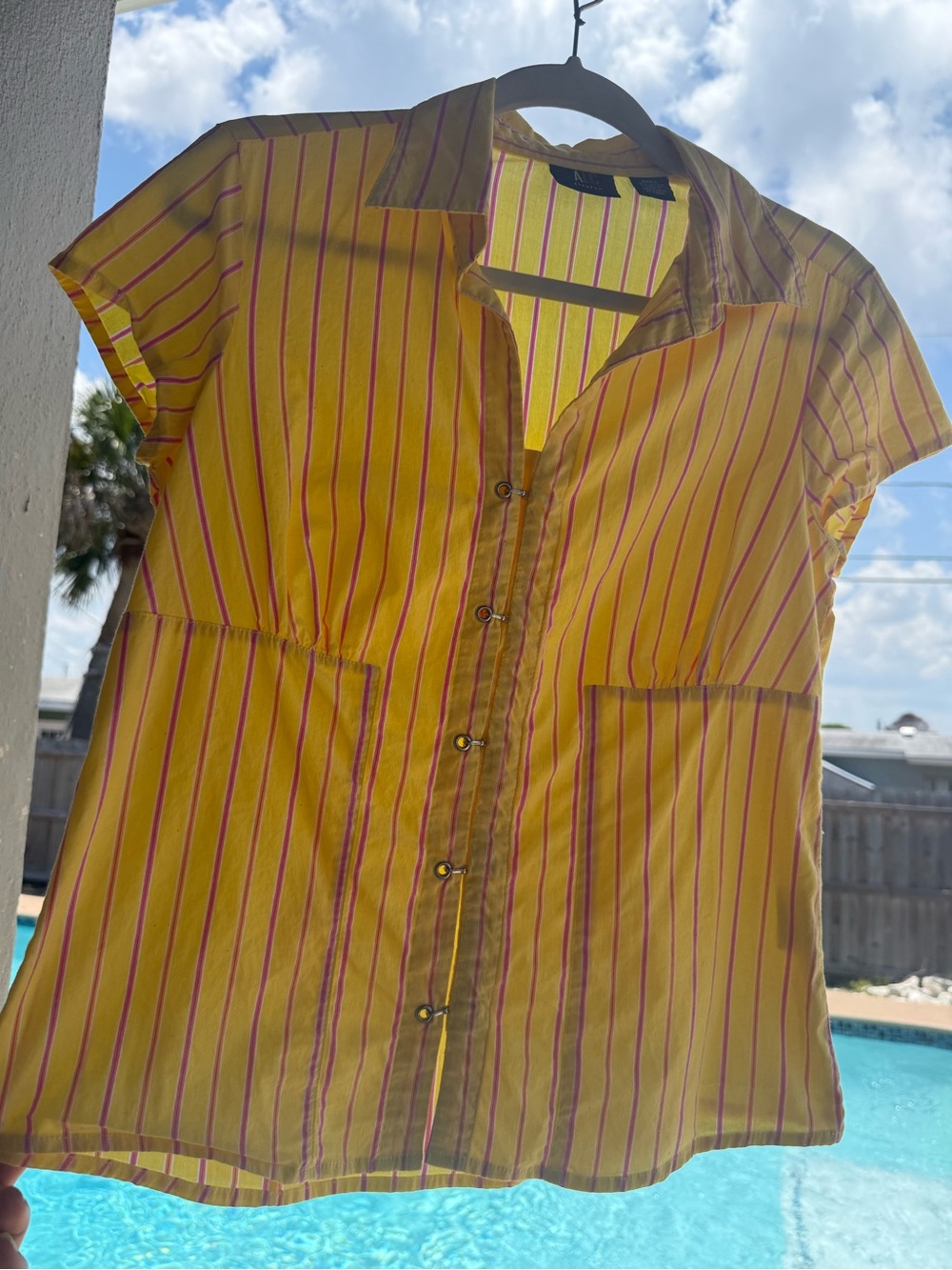 Y2K Summer A.L.C. Yellow and Pink Babydoll Collared Shirt w/ front clasps 💖🌸💝